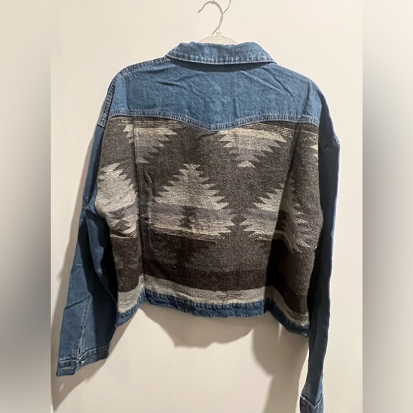 NWOT MISS SPARKLING Women's Aztec Southwest Lightweight Jean Jacket - Picture 4 of 5